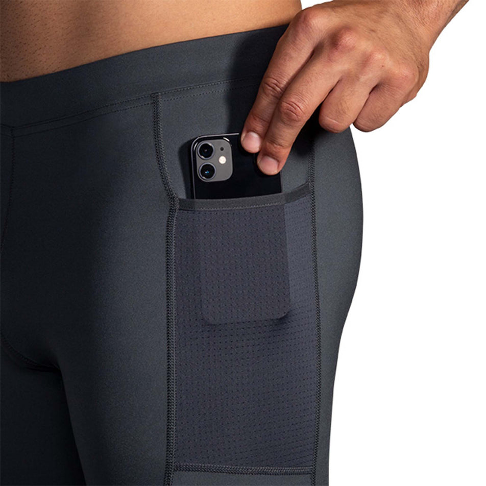 Pouch pocket view of Brooks Men's Run Visible Tight in black (7599112880290)