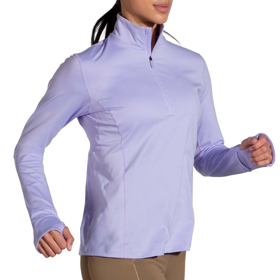 Front angled view of women's brooks dash 1/2 zip (7327514755234)