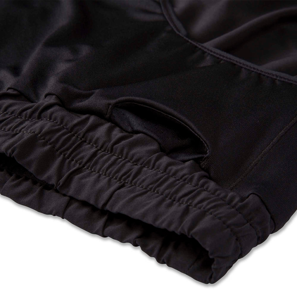 Waistband detail on Brooks Carbonite 4” Short (6913893236898)
