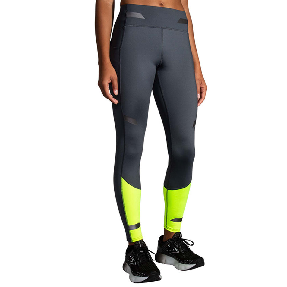 Front view of Brooks Women's Run Visible Tight in black (7599101509794)