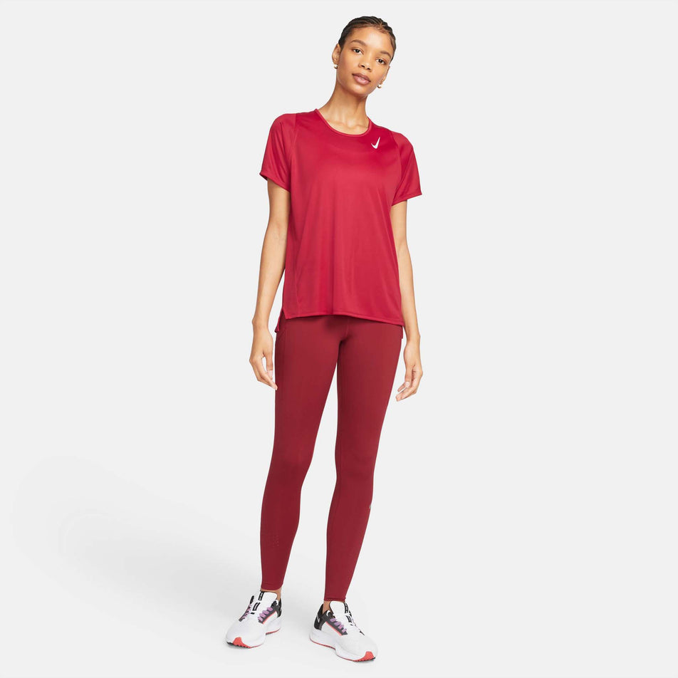 Front model view of women's nike epic luxe tight (7247703736482)