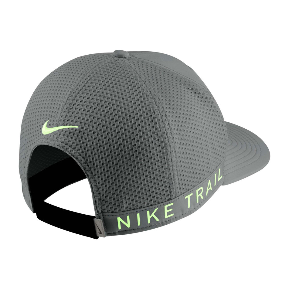 Behind angled view of unisex nike df pro cap trail (7328969621666)
