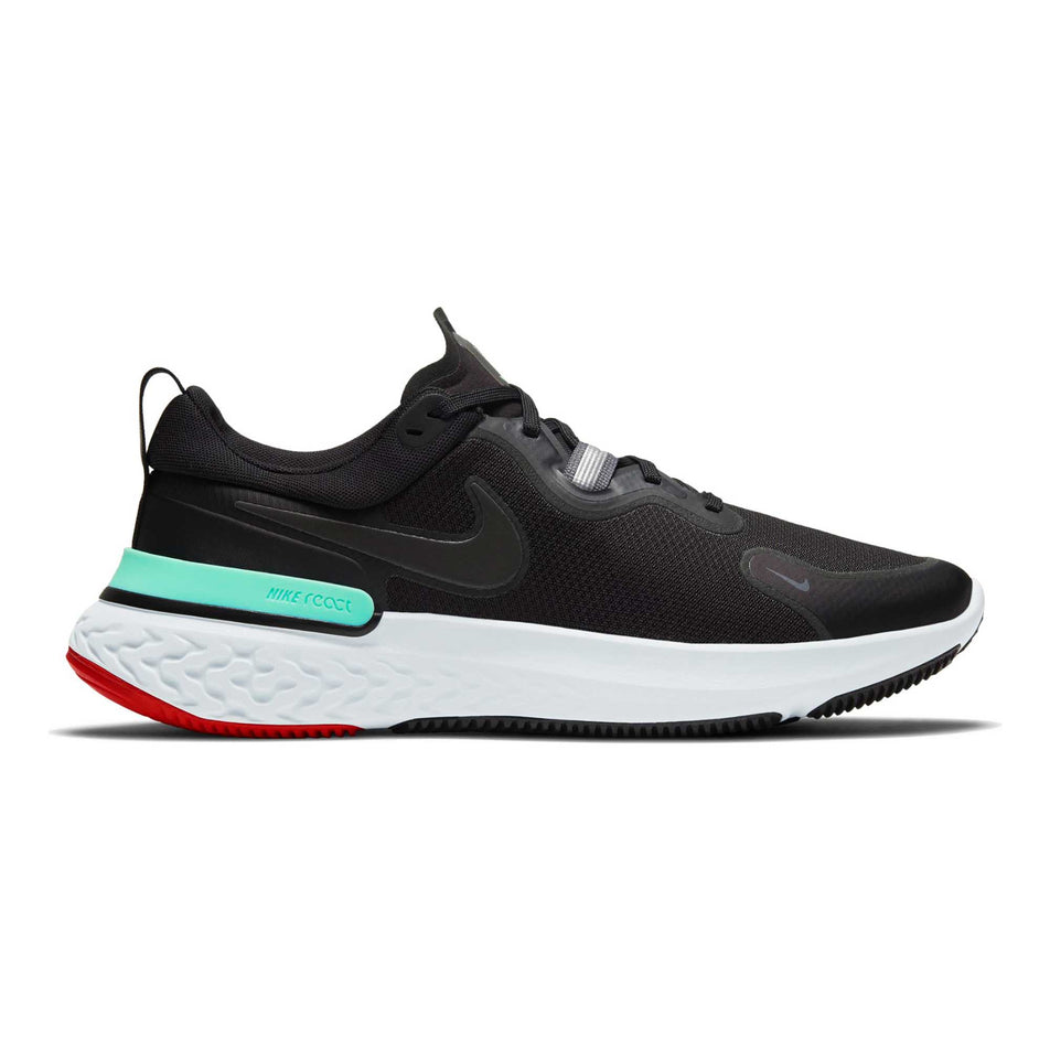The right shoe from a pair of men's Nike React Miler (6899278315682)