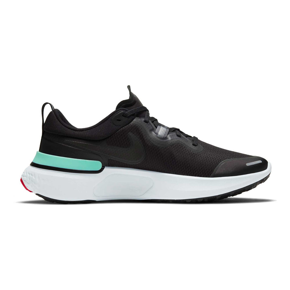 Medial side of the left shoe from a pair of men's Nike React Miler (6899278315682)