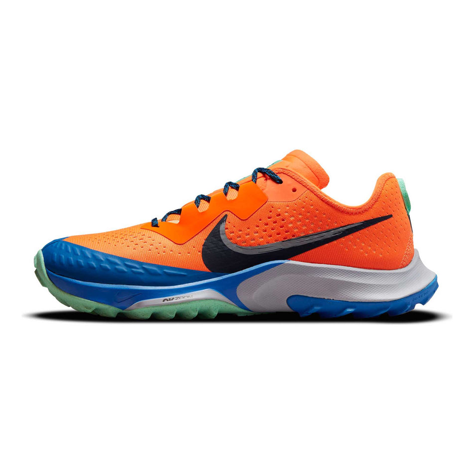 Lateral view of men's nike air zoom terra kiger 7 running shoes (6875763933346)