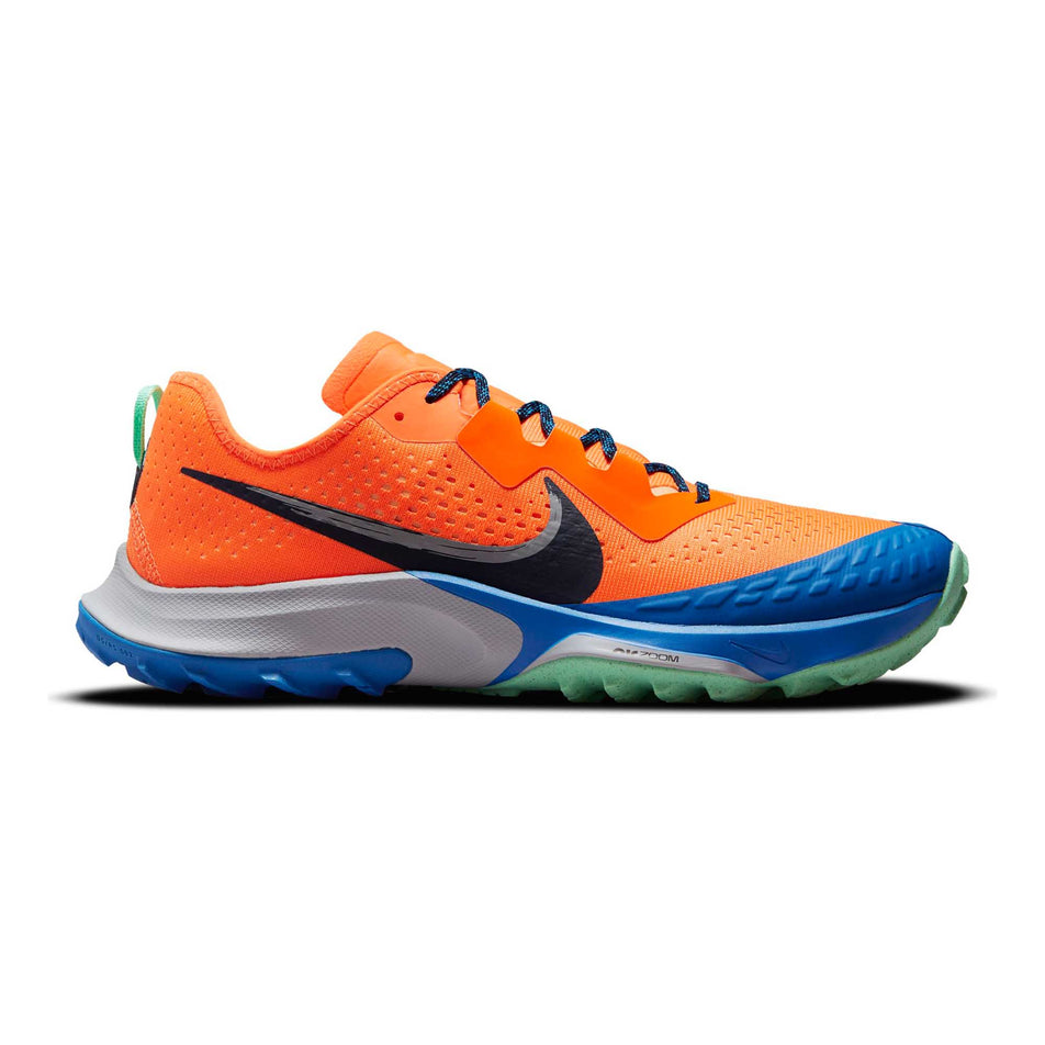 Lateral view of men's nike air zoom terra kiger 7 running shoes (6875763933346)