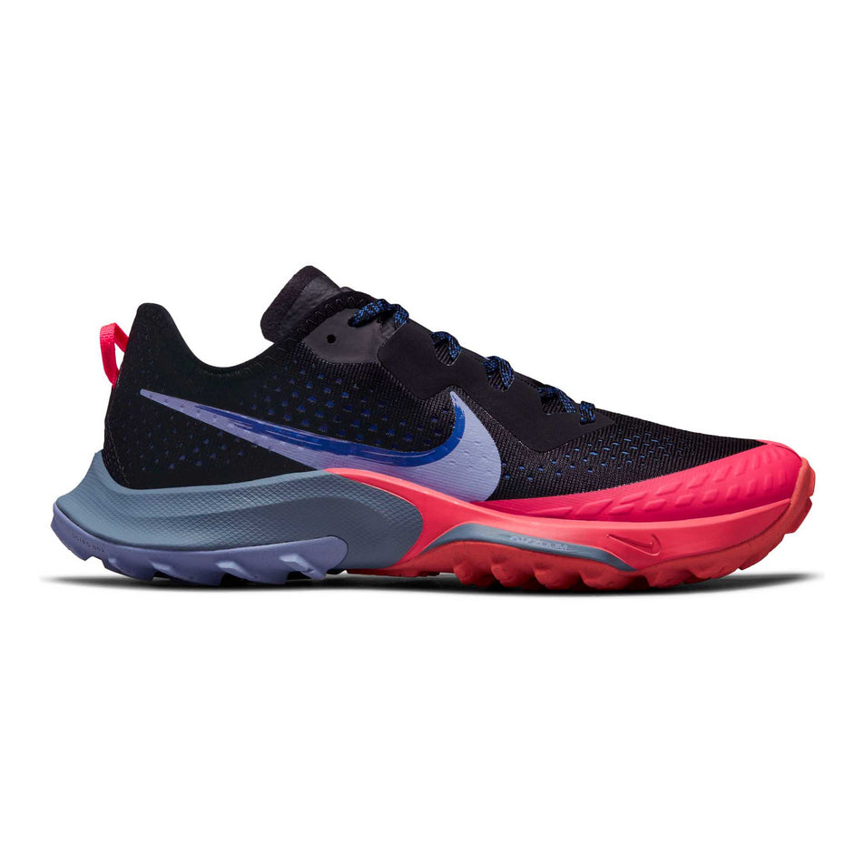 Lateral view of women's nike air zoom terra kiger 7 running shoes (6890401071266)