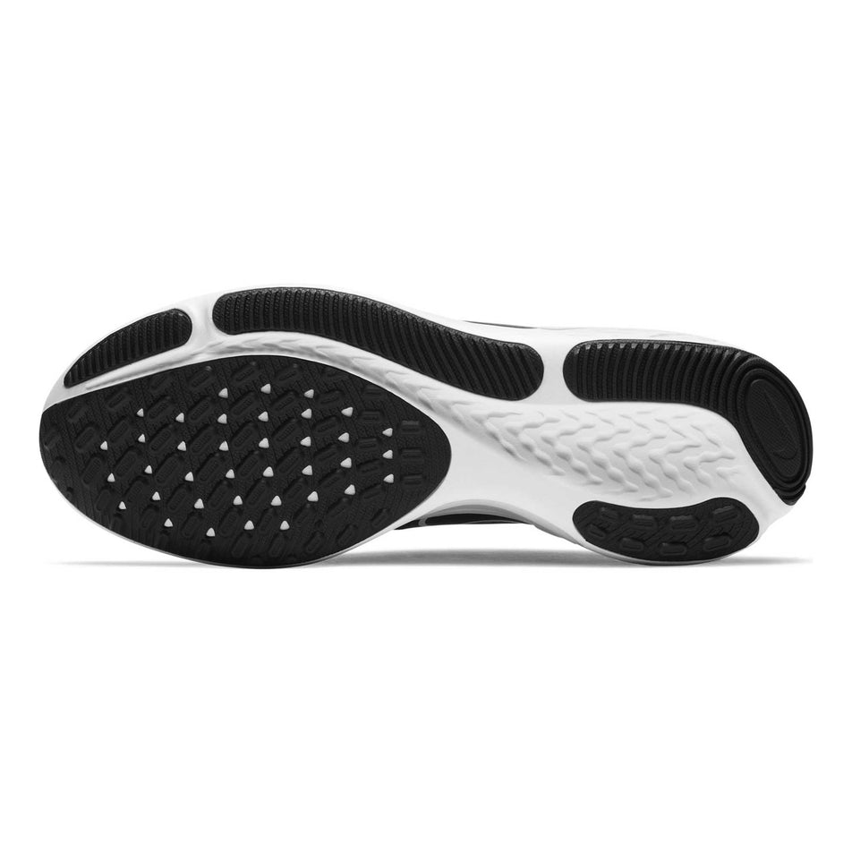Outsole view of men's nike react miler 2 running shoes (6872688197794)