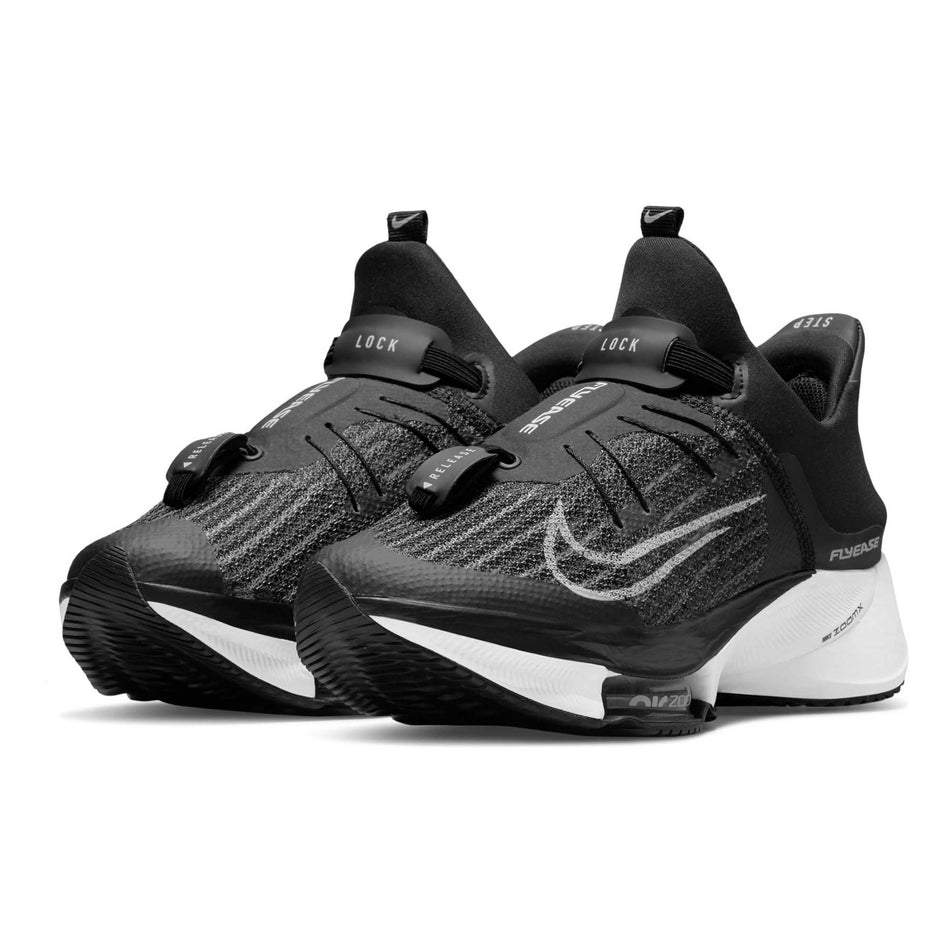 Anterior pair view of women's nike air zoom tempo next% flyease running shoes (7274355359906)