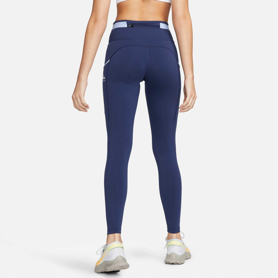 Back view of women's nike epic luxe tight trail (6918108446882)