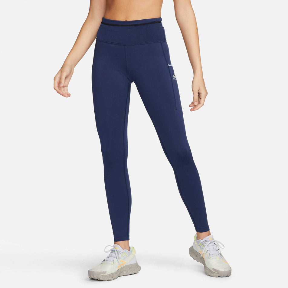 Front view of women's nike epic luxe tight trail (6918108446882)