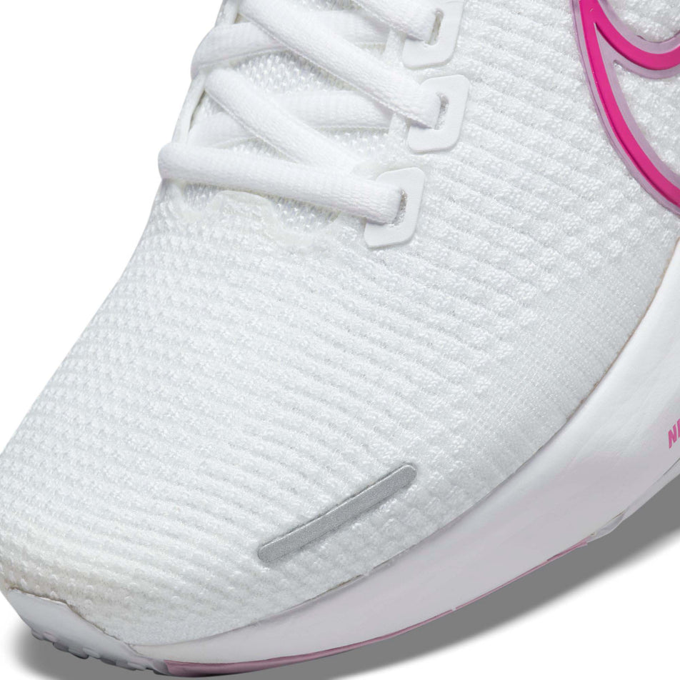 Toebox view of women's nike zoomx invincible run flyknit 2 running shoes (7316214874274)