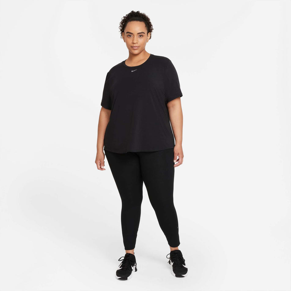 Front model view of women's nike one luxe df ss std top plus (7385226969250)