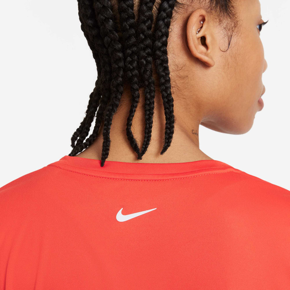 Back of Nike Dri-Fit Swoosh Run Top (6918031835298)