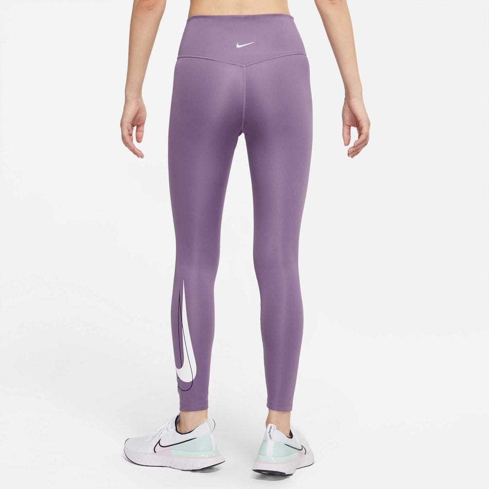 Back of  Dri-Fit Swoosh Run ⅞ Tight (6918038454434)