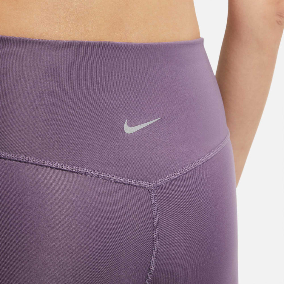 Back of  Dri-Fit Swoosh Run ⅞ Tight (6918038454434)