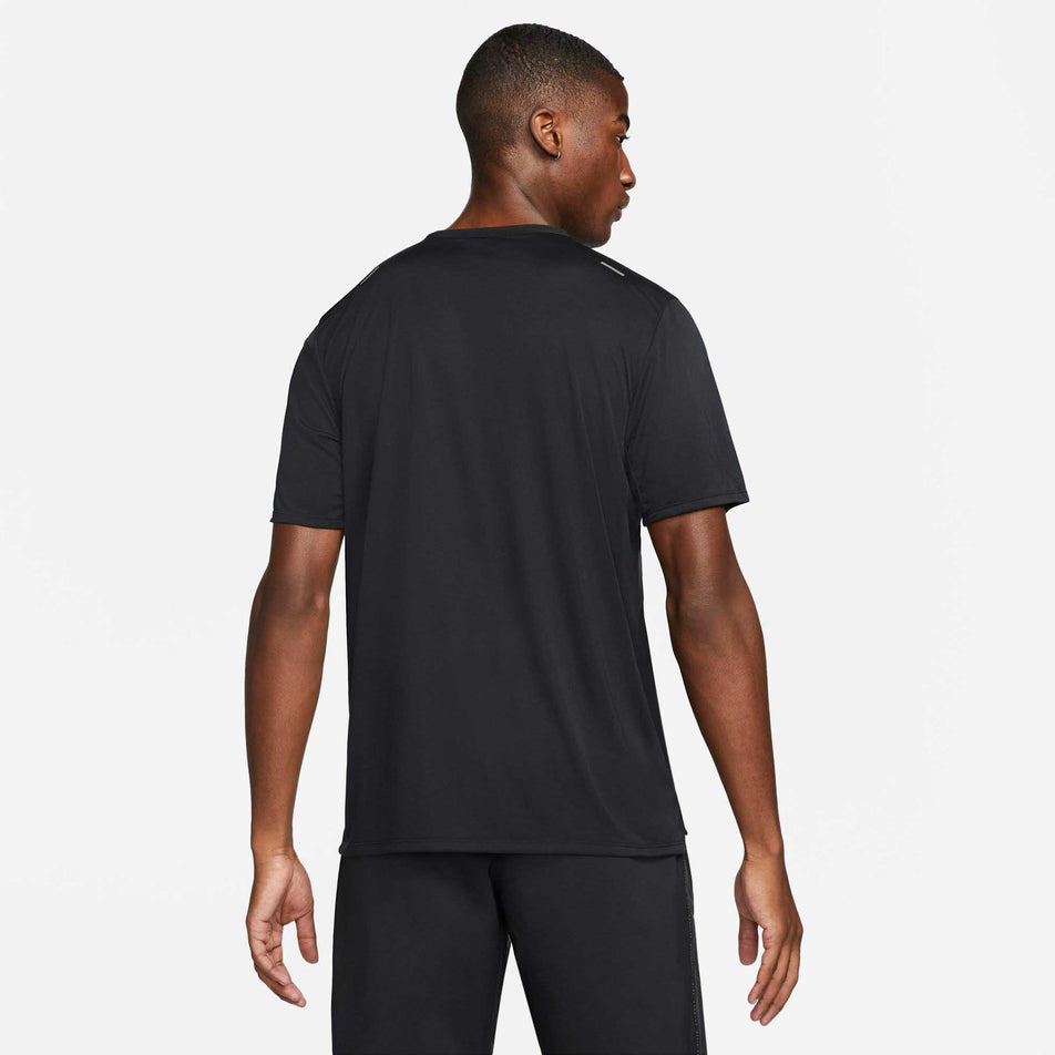 Back view of men's nike dri-fit run division rise 365 flash gx ss (6918097862818)