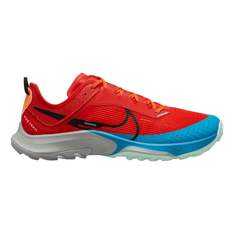 Lateral view of men's nike air zoom terra kiger 8 running shoes (7315250479266)