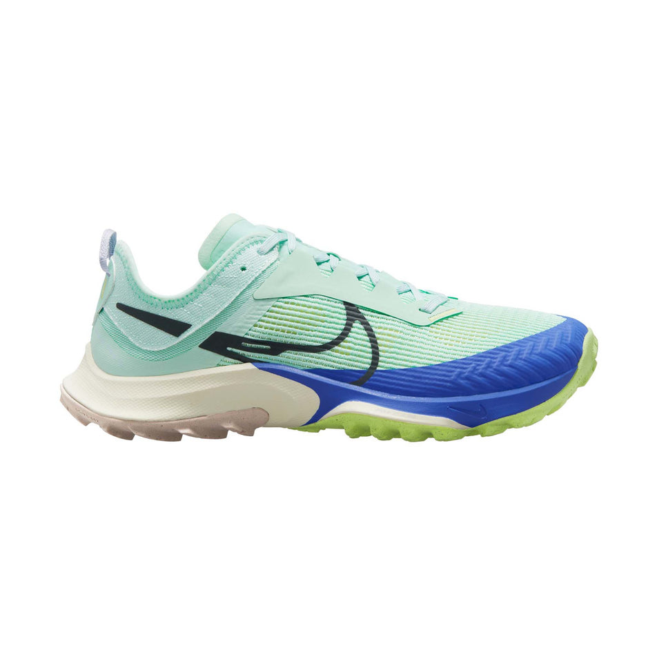 Lateral view of women's nike air zoom terra kiger 8 running shoes (7353958039714)