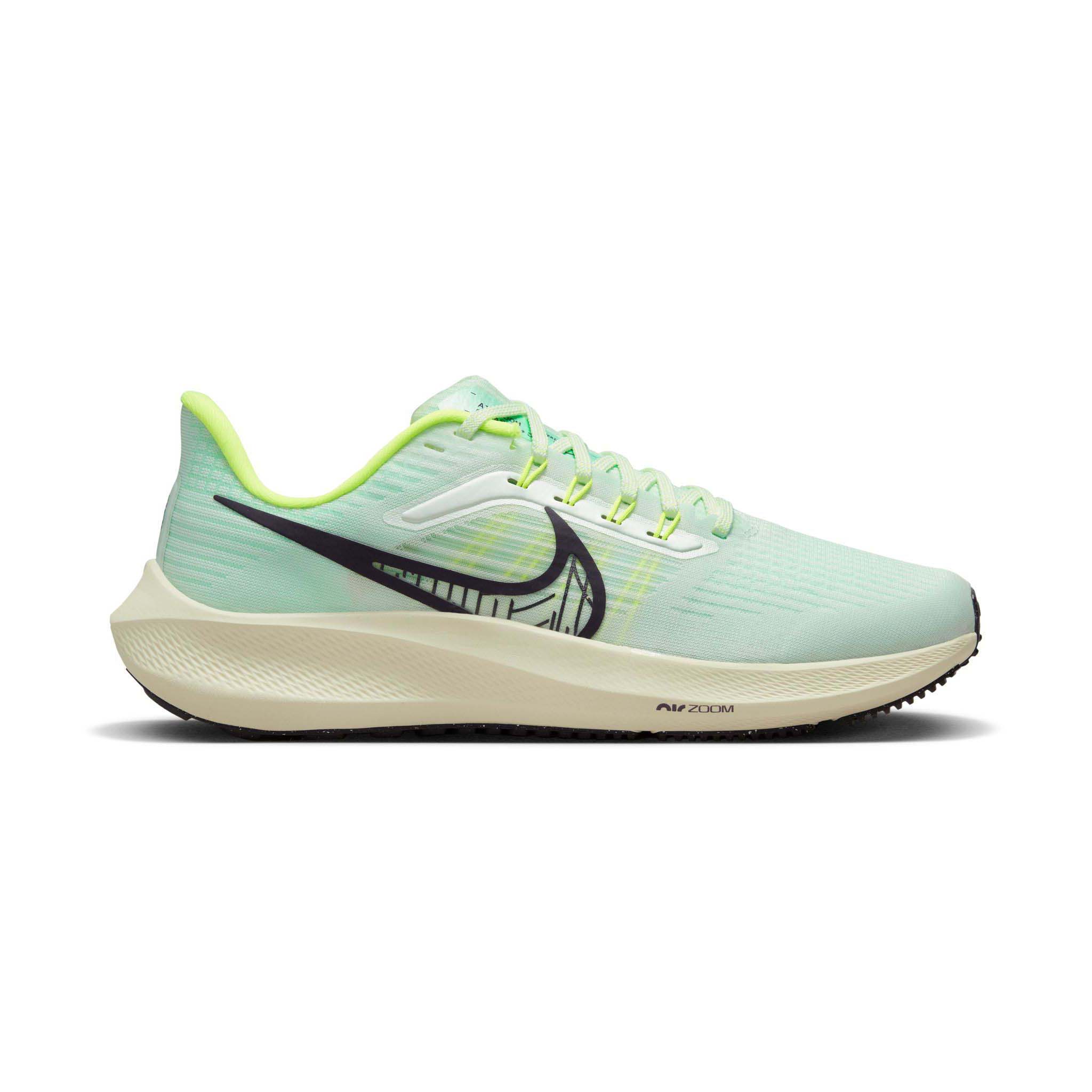 Nike | Air Pegasus 39 Running Shoes - Green | Run4It