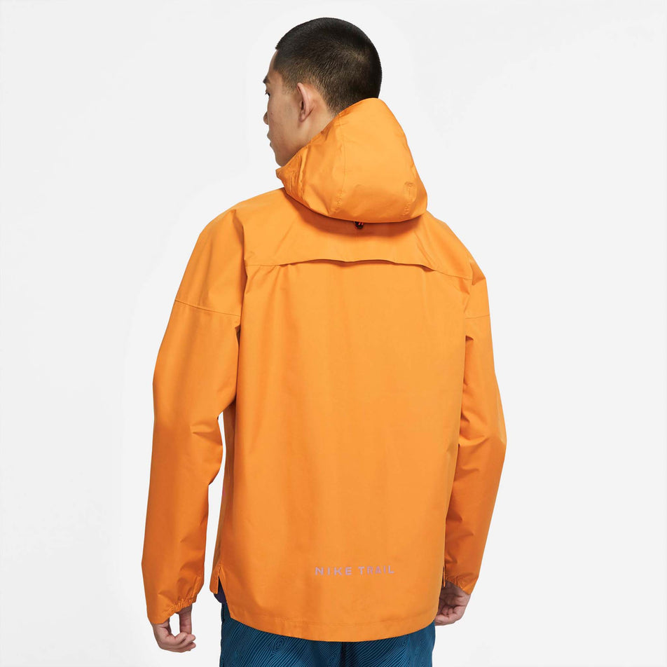 Behind view of men's nike trail jacket gore-tex infinium (7327990841506)