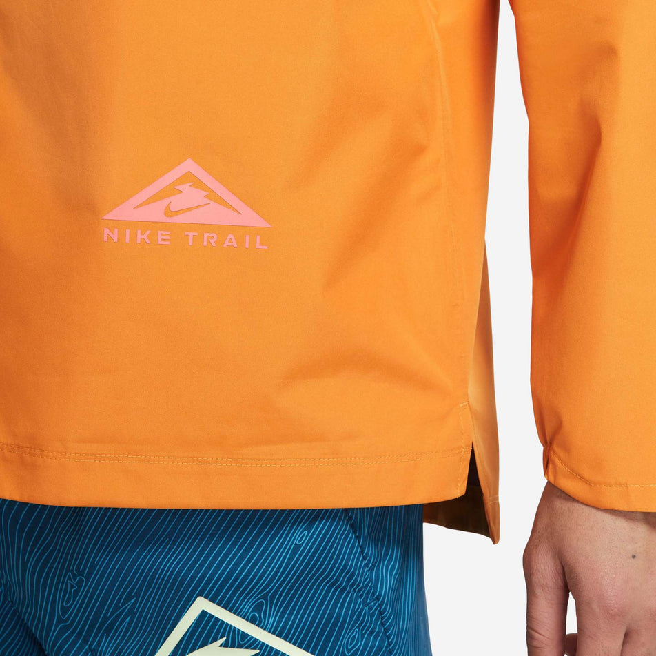 Hemline view of men's nike trail jacket gore-tex infinium (7327990841506)