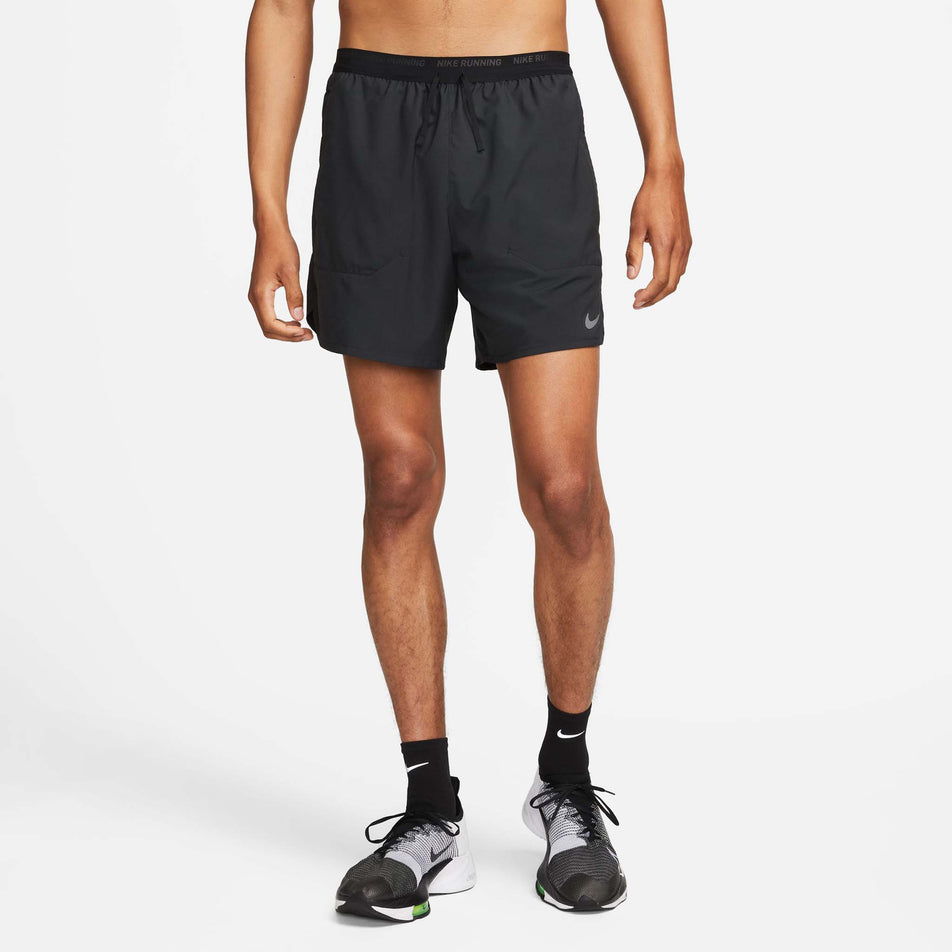 Front view of men's nike df stride 2in1 short 7in (7386154336418)