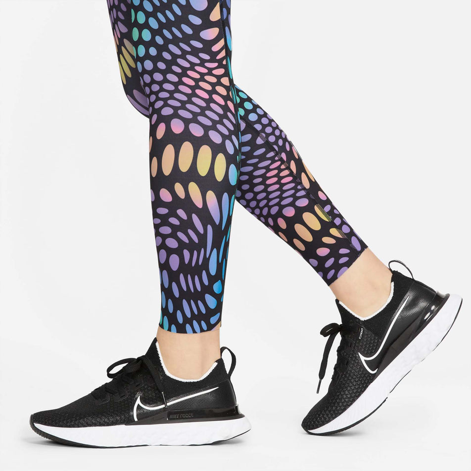 Nike | Women's DF Run Division MR Tight (7328922566818)