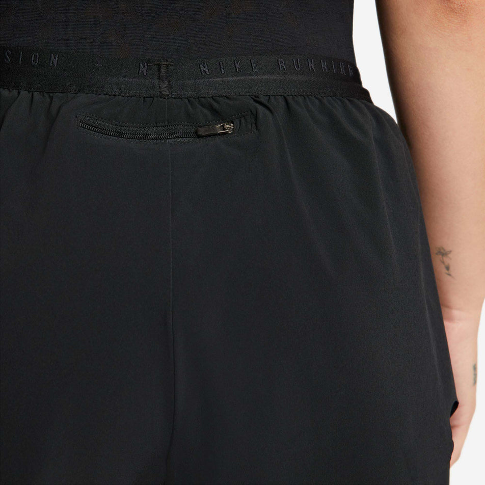 Zip pocket view of women's nike df run dvn 2in1 short (7386193395874)