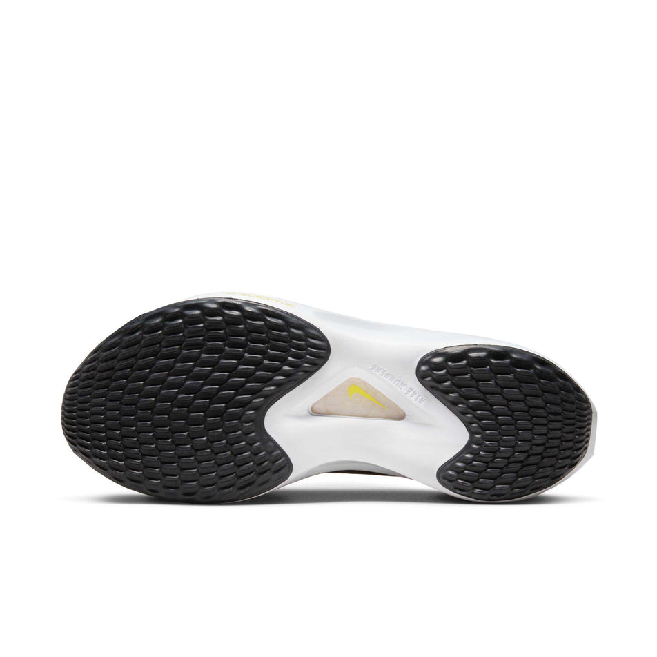 Outsole of the left shoe from a pair of Nike Women's Zoom Fly 5 Road Running Shoes (7867361460386)