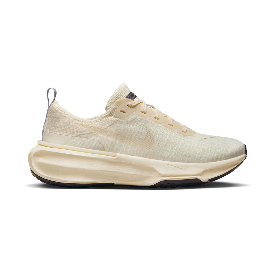 Lateral side of the right shoe from a pair of Nike Men's Invincible 3 Road Running Shoes (7866037797026)