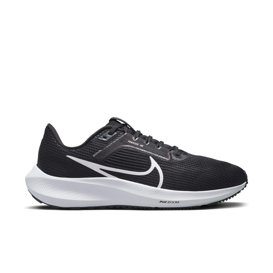 Lateral side of the right shoe from a pair of women's Nike Air Zoom Pegasus 40 Running Shoes (7838543937698)