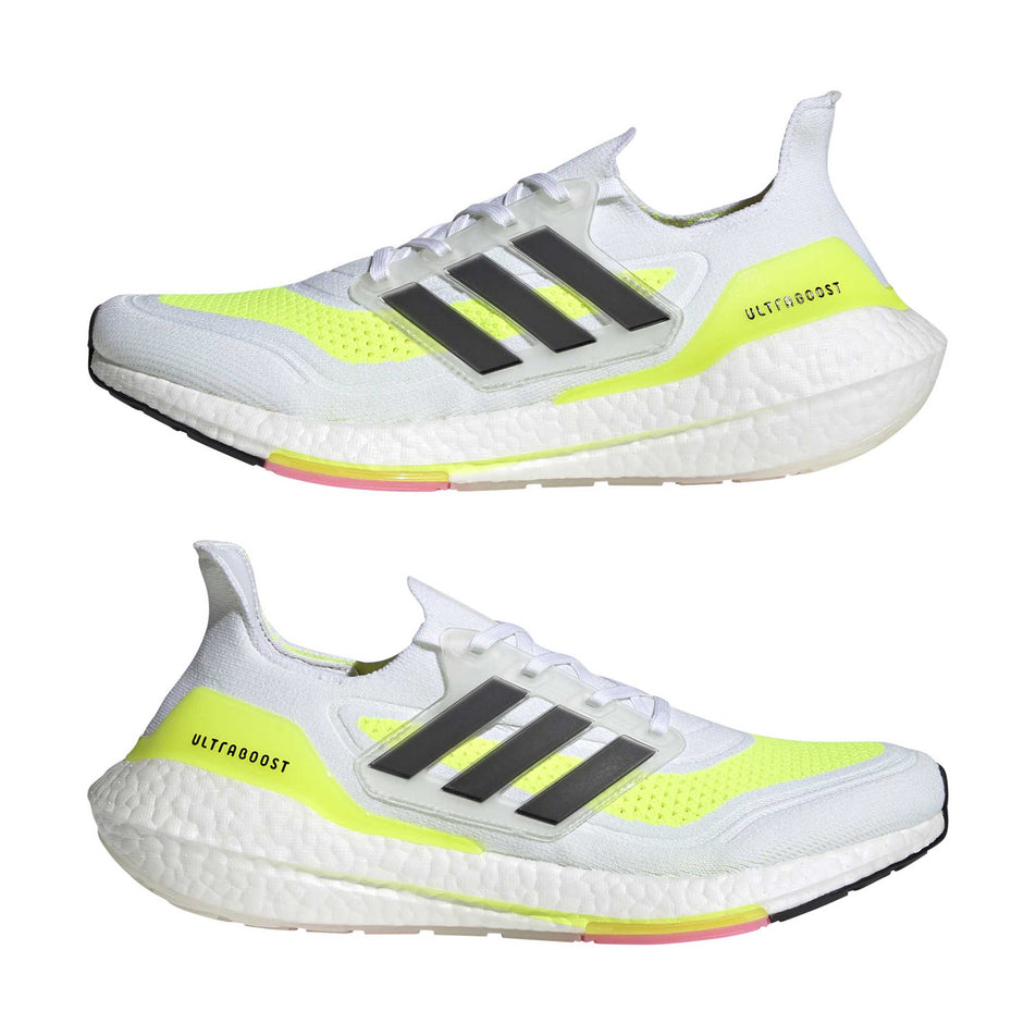 Lateral sides of the right and left shoes from a pair of men's adidas Ultraboost 21 (6893318766754)