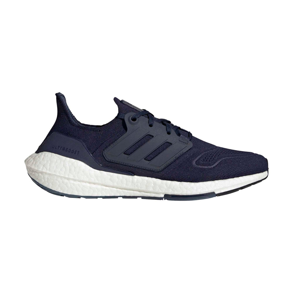Lateral view of men's adidas ultraboost 22 running shoes (7275563974818)