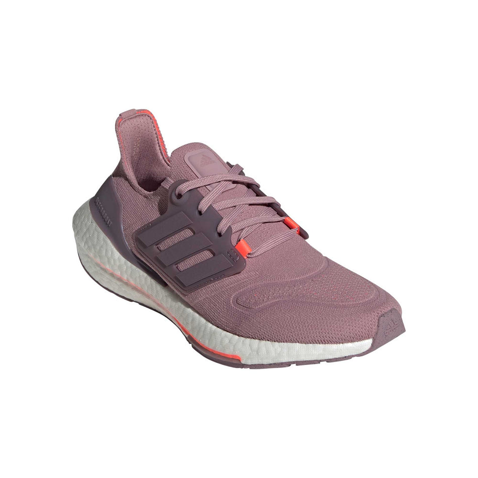 Anterior angled view of women's adidas ultraboost 22 running shoes (7280406593698)