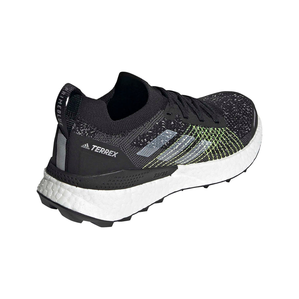 Lateral angled view of men's adidas terrex two ultra primeblue running shoes (7235399418018)