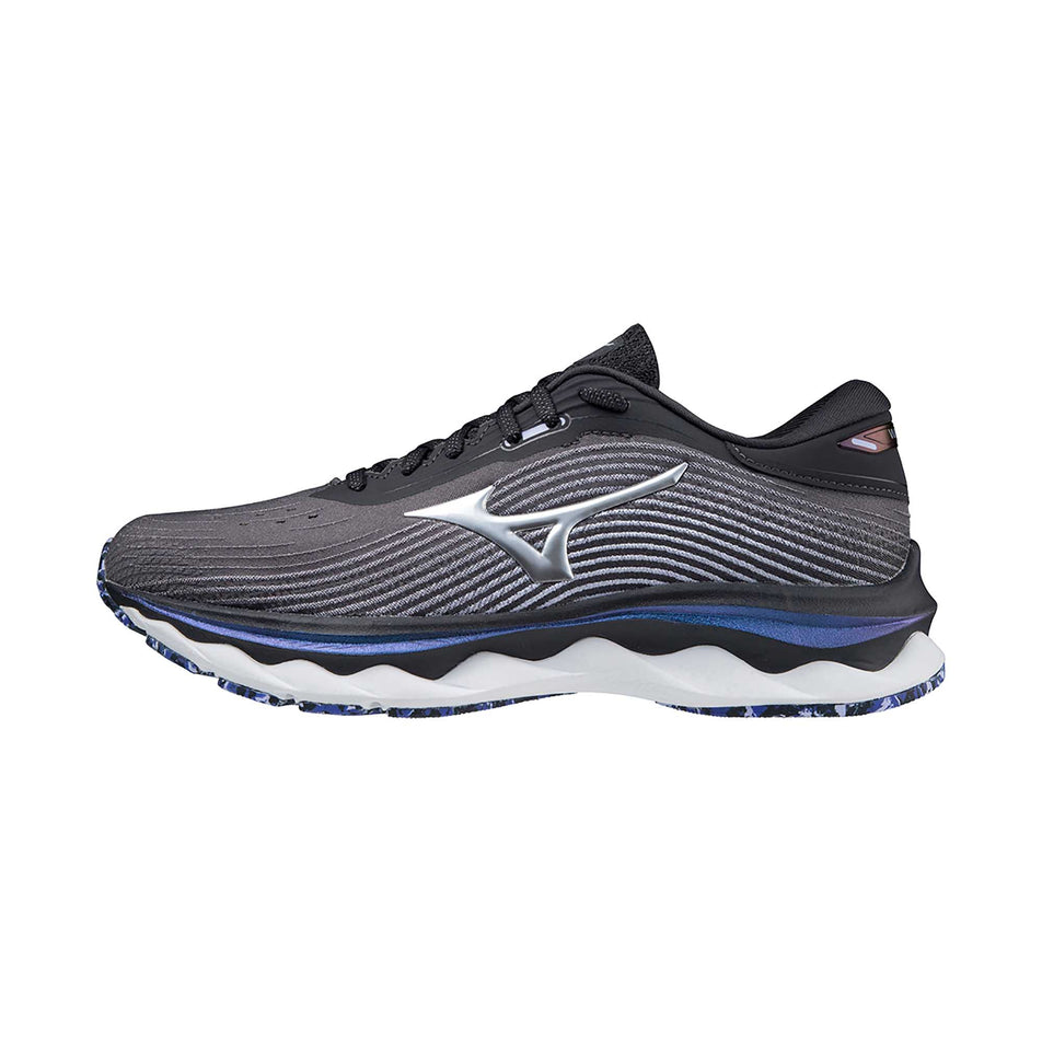 Lateral view of women's mizuno wave sky 5 running shoes (6883010085026)