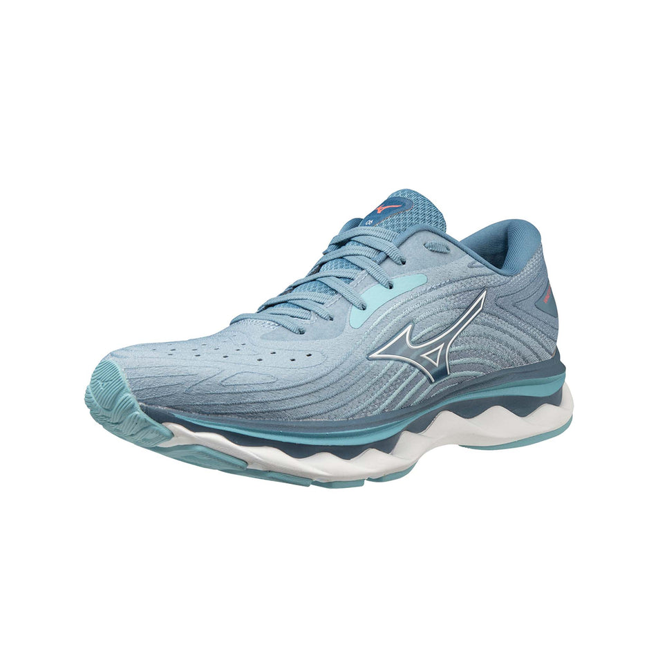Anterior angled view of Mizuno Women's Wave Sky 6 Running Shoes in blue. (7599152693410)