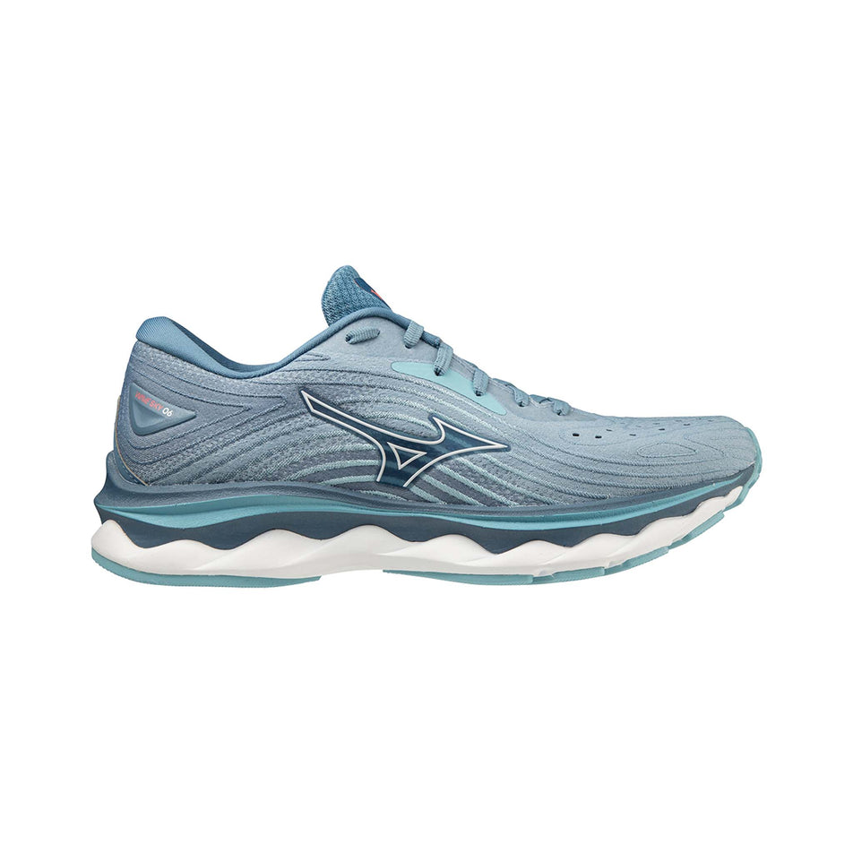 Lateral view of Mizuno Women's Wave Sky 6 Running Shoes in blue (7599152693410)