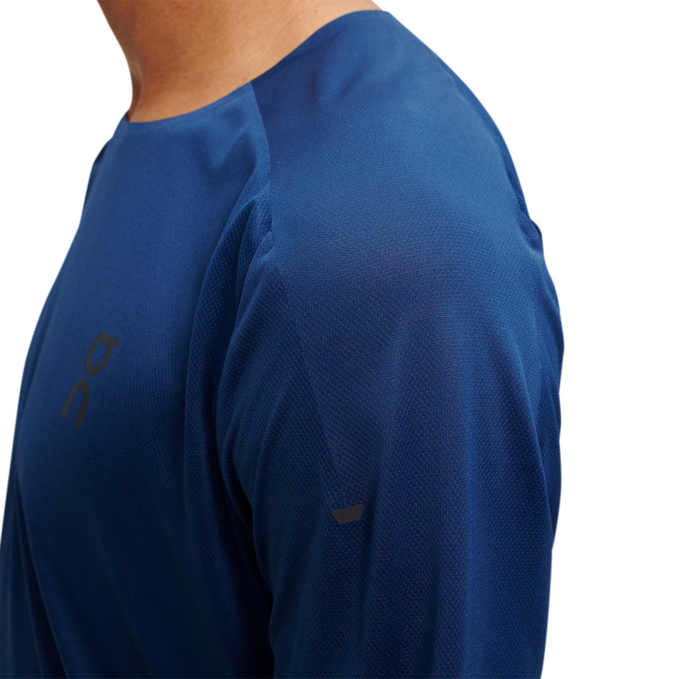 Side view of men's on performance-t (7330480783522)