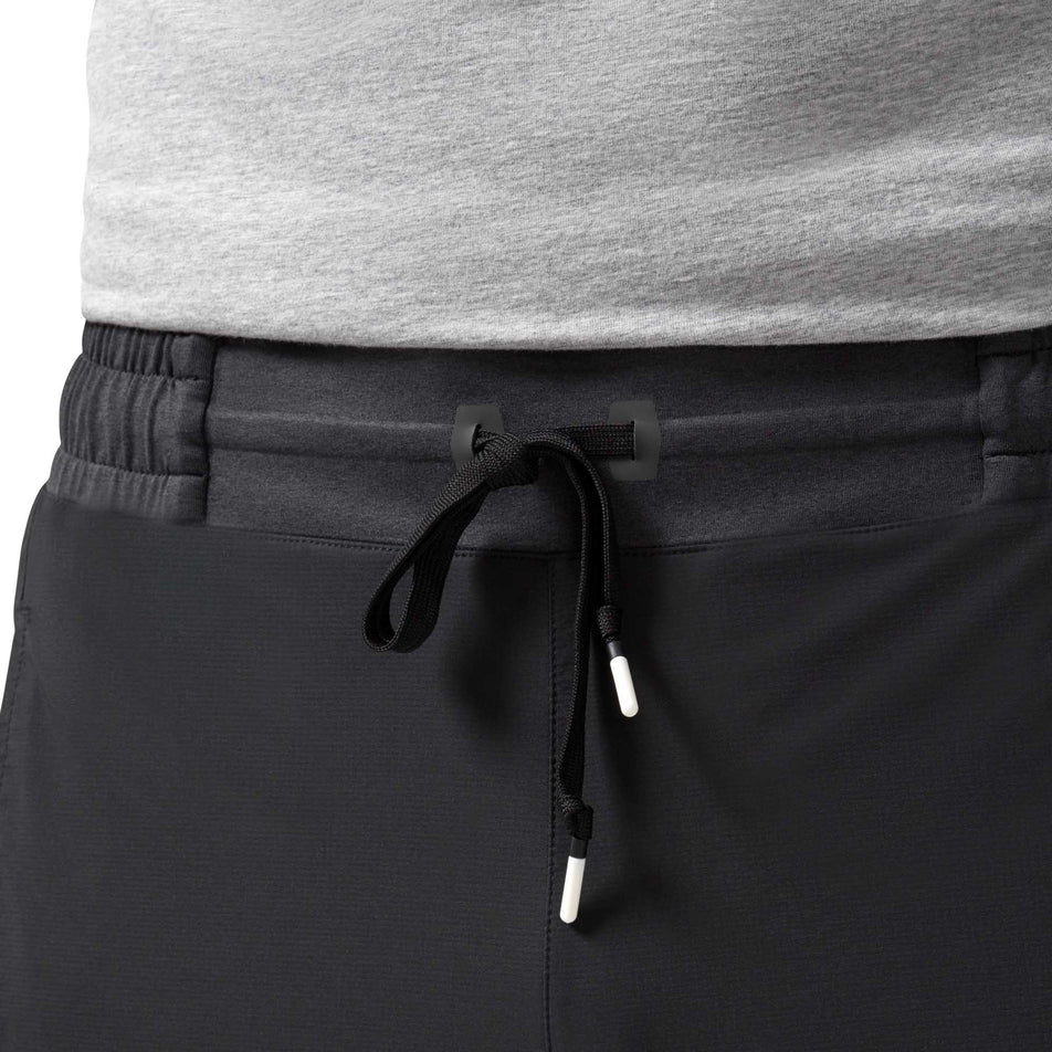 Waistband Cord View of Men's On Running Pants (6910476877986)