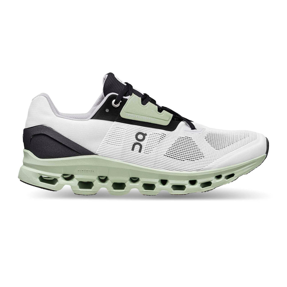 Lateral view of men's on cloudstratus running shoes (6888453832866)
