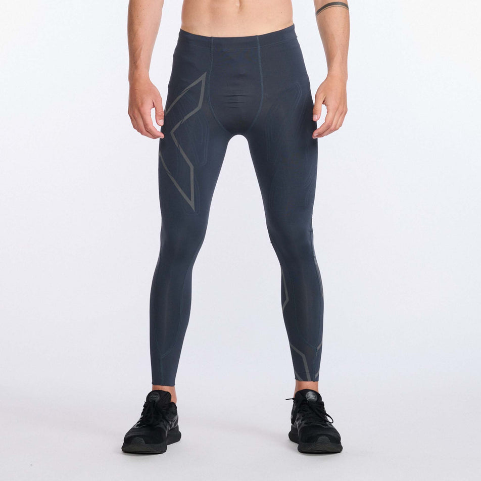 Front view of men's 2xu light speed compression tight in blue  (7490503573666)