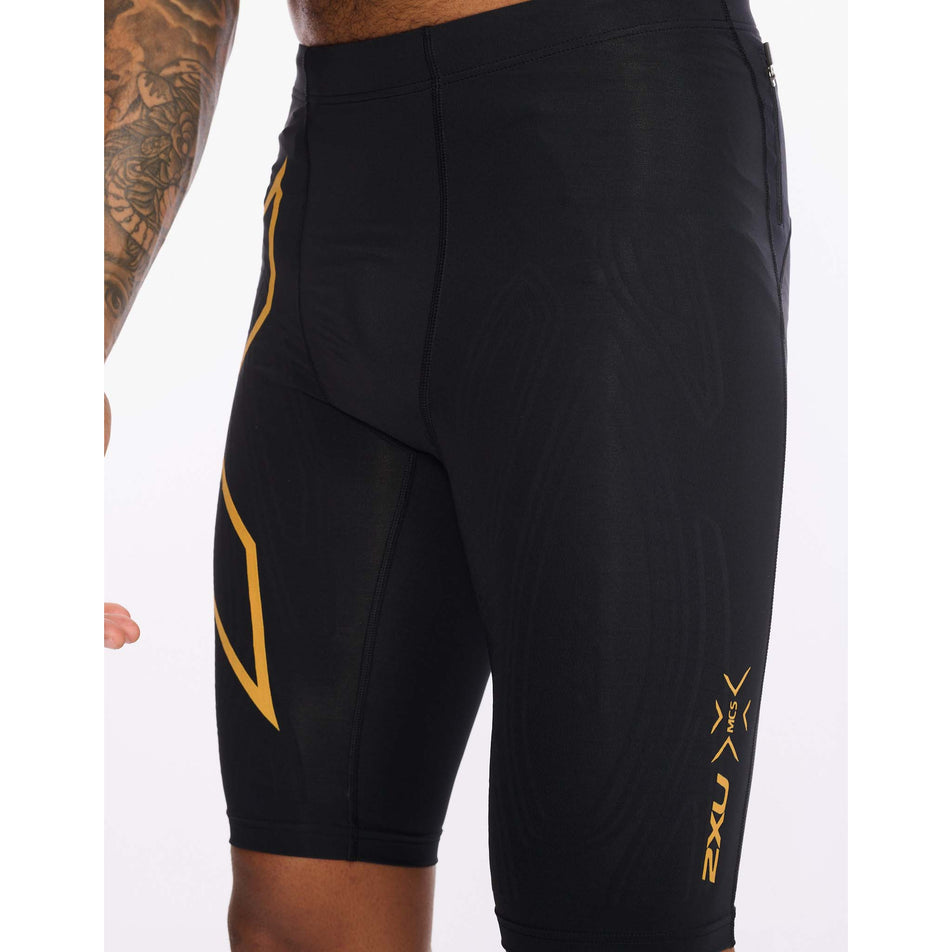 Front angled view of men's 2xu light speed compression short (7254481174690)