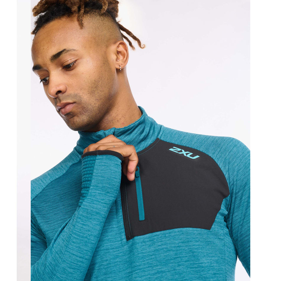 Zip view of men's 2xu ignition 1/4 zip (7254437724322)