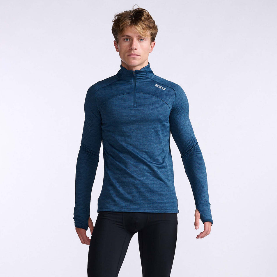 Front view of a model wearing a 2XU Men's Ignition 1/4 Zip Running Top (7778501591202)
