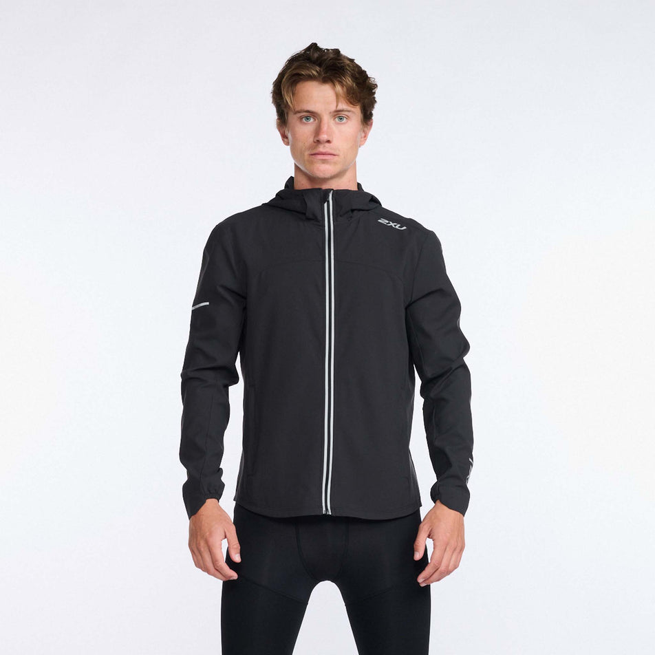Front view of men's 2xu aero jacket in black (7490547515554)