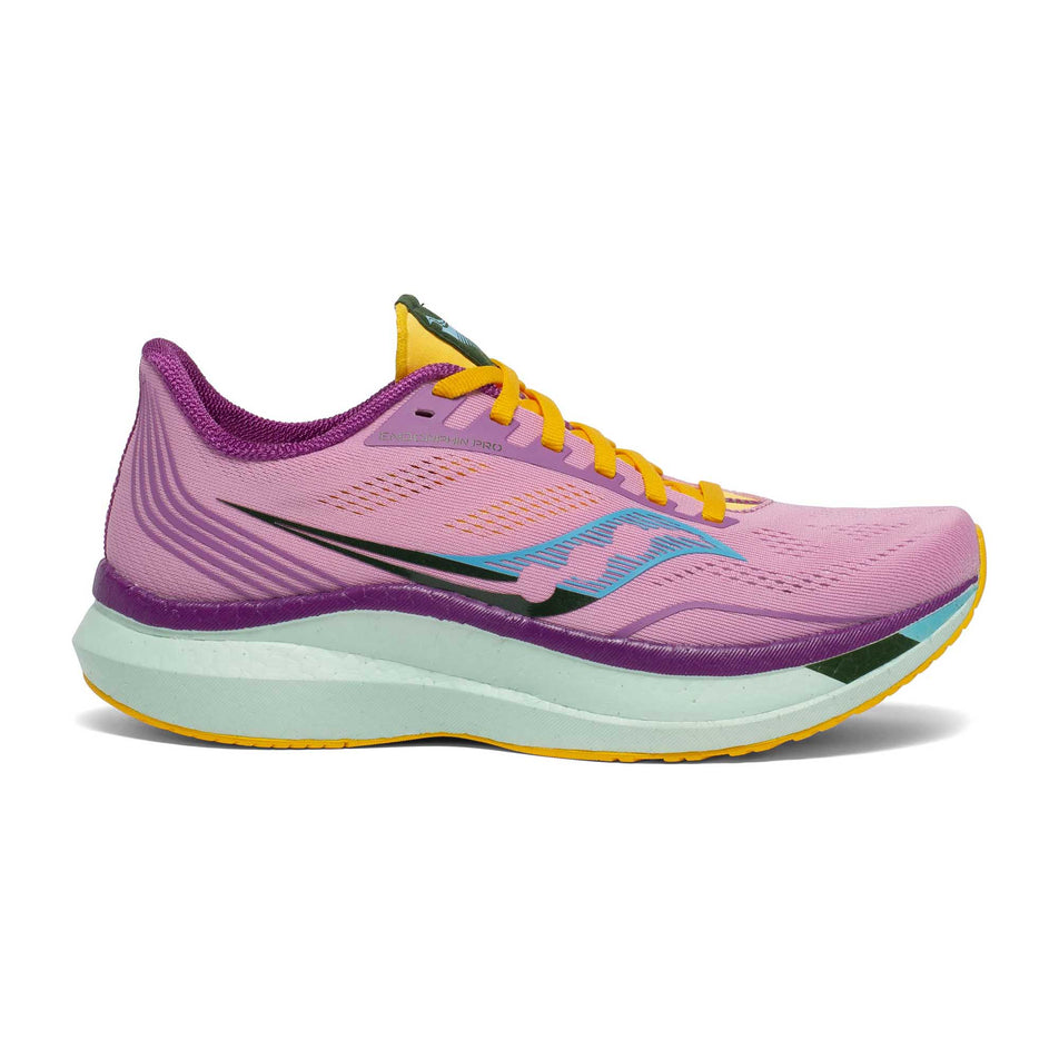 The right shoe from a pair of women's Saucony Endorphin Pro (6901488713890)