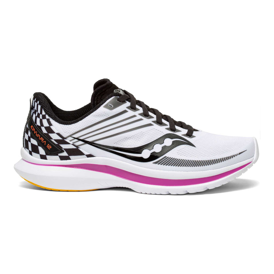 Lateral view of women's Saucony Kinvara 12 running shoe (6890853597346)