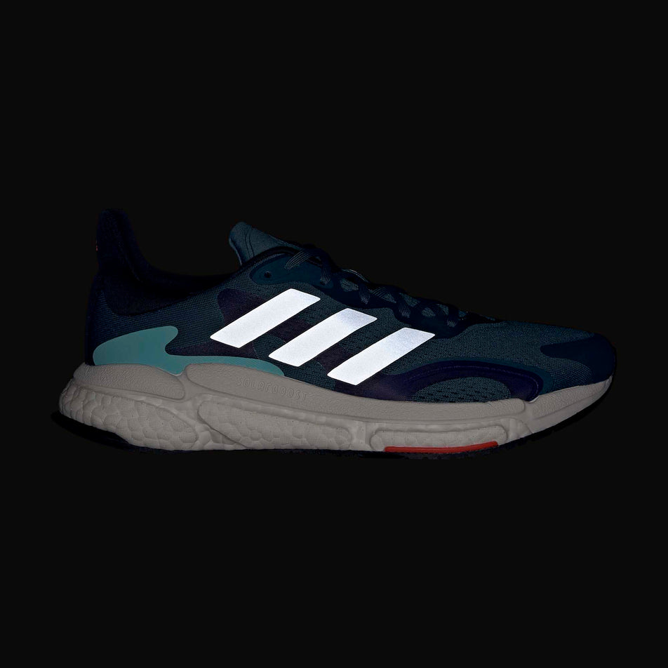 Refeclive stripes on right shoe of men's Adidas Solar Boost 3 (6867903053986)